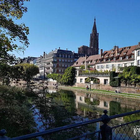 L'eurosebastopol شقة *